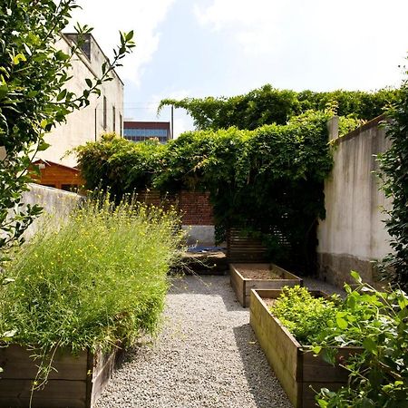 Boutique Rentals- Hidden Garden Porto'S Downtown Bagian luar foto