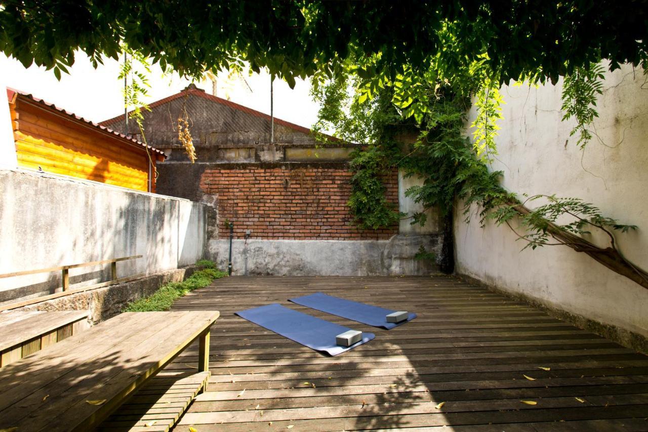Boutique Rentals- Hidden Garden Porto'S Downtown Bagian luar foto