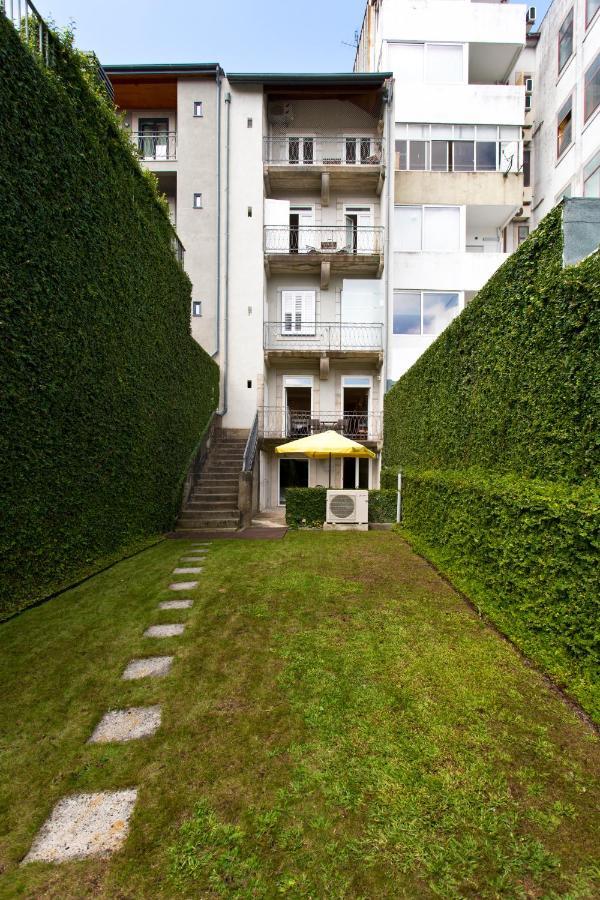 Boutique Rentals- Hidden Garden Porto'S Downtown Bagian luar foto