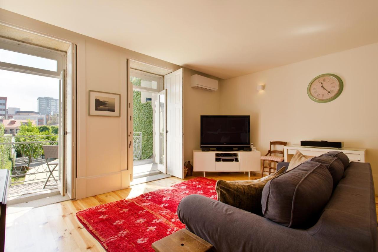 Boutique Rentals- Hidden Garden Porto'S Downtown Bagian luar foto