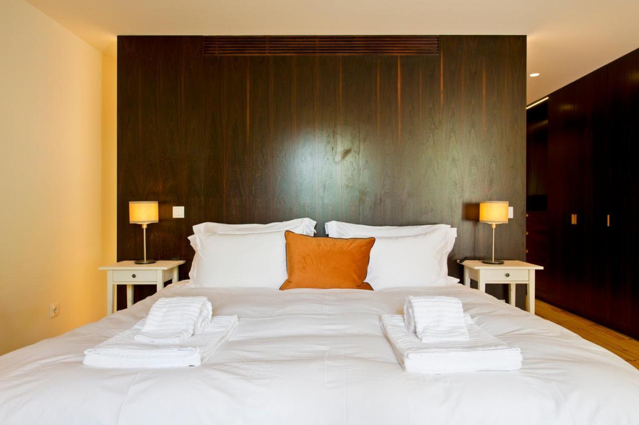 Boutique Rentals- Hidden Garden Porto'S Downtown Bagian luar foto