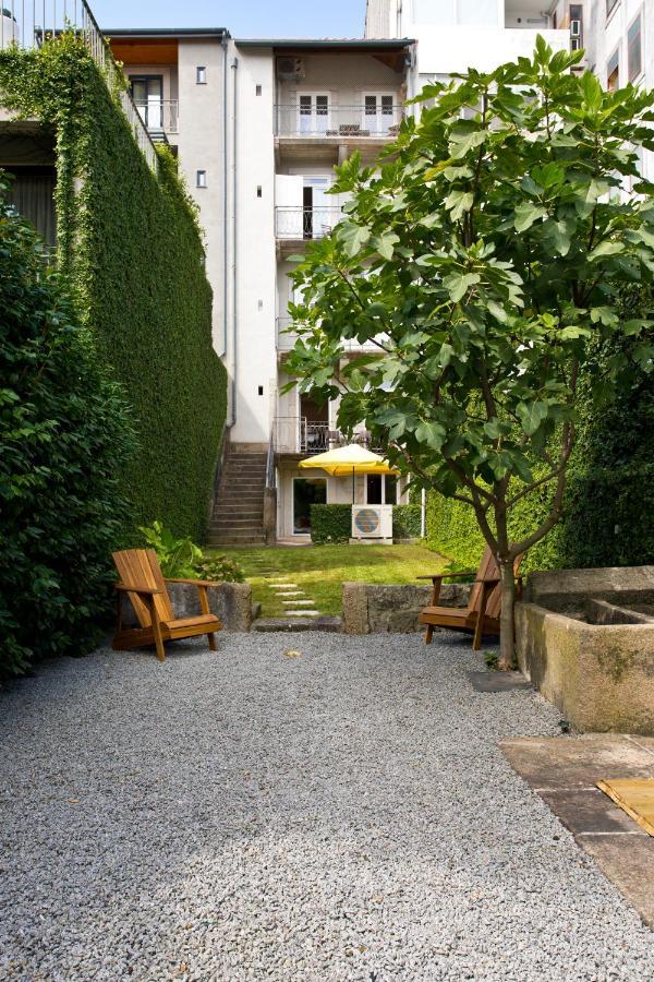 Boutique Rentals- Hidden Garden Porto'S Downtown Bagian luar foto