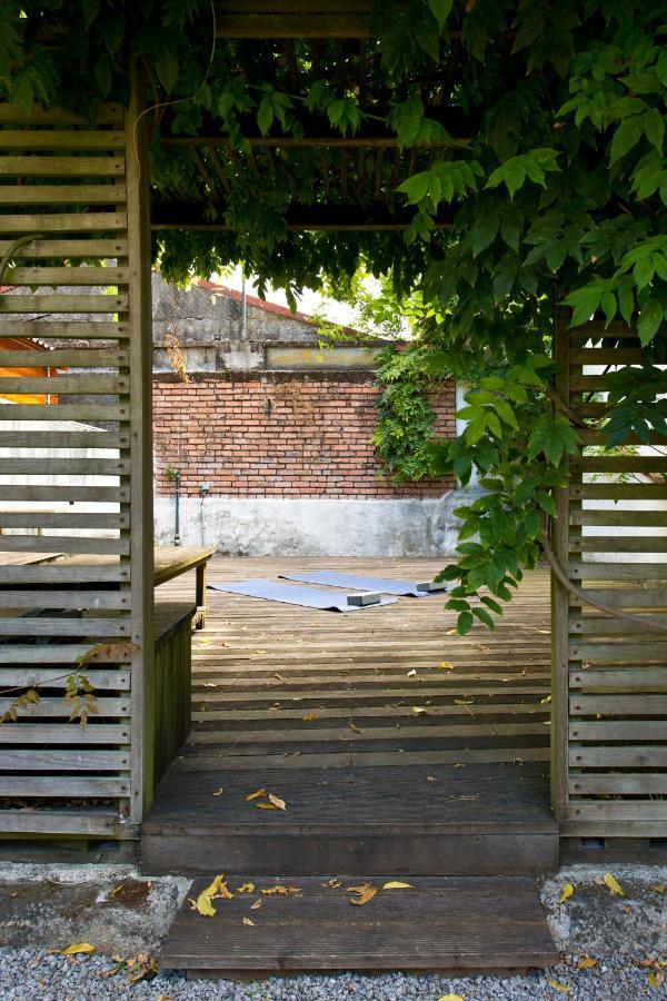 Boutique Rentals- Hidden Garden Porto'S Downtown Bagian luar foto